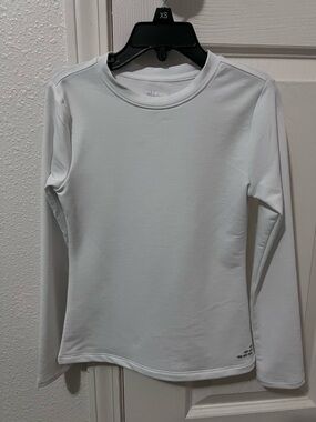 bcg White Cold Weather Performance Top